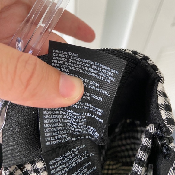 LAST CHANCE! H&M Slim Fit Gingham Plaid Business Casual Pants in Size 4 - Picture 6 of 8